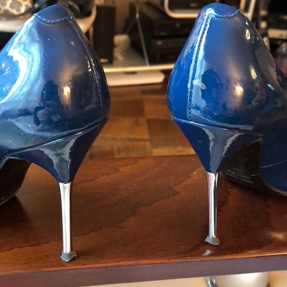 Giuseppe Zanotti blue pumps 37 4”heel - Picture 7 of 7